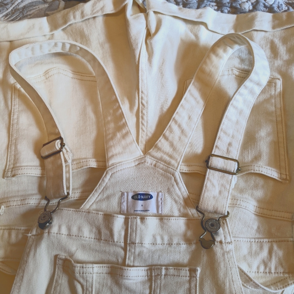 Old Navy off white jumpsuit (Size S)